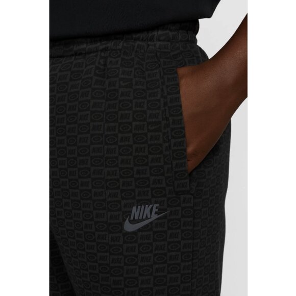 Nike Sportswear Club Monogram Fleece Mens Jogger Sweatpants Black - Picture 3 of 11